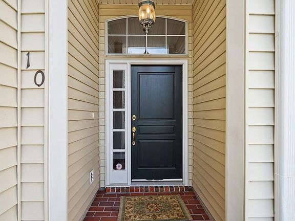 2nd image of 10 Nouveau Ln E