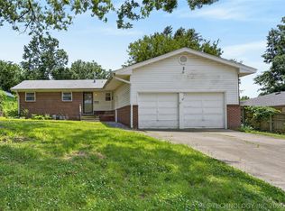 4721 Cornell Dr, Bartlesville, OK 74006