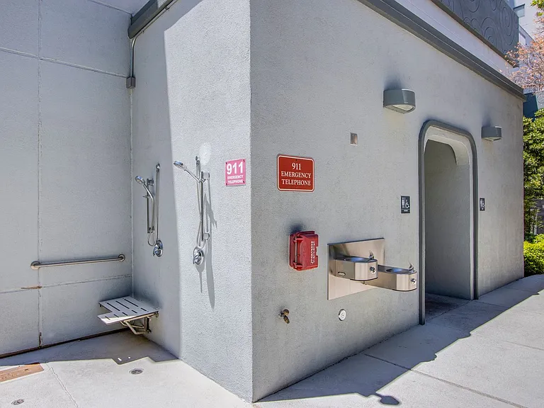 360 E Desert Inn Rd #1008 — Photo 62