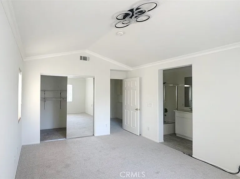 11 Arboleda — Photo 13