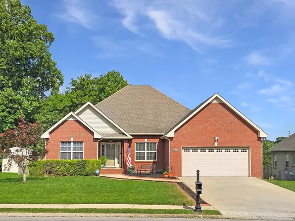 3279 Twelve Oaks Blvd, Clarksville, TN 37042