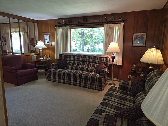 5th image of 424 Meadow Ln