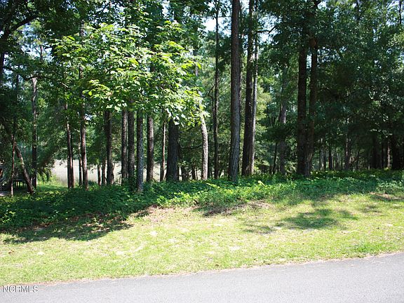 2nd image of 2967 Island Drive SE