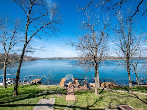 8073 Oak Run Dr, Dahinda, IL 61428