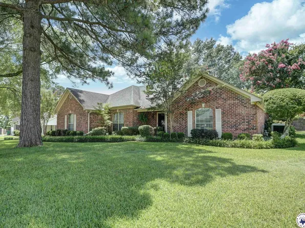 305 Whippoorwill Ln, Wake Village, TX 75501