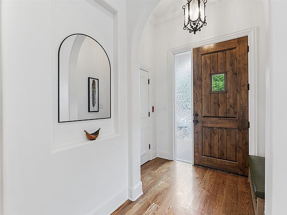 3rd image of 53 Piazza Ln #110