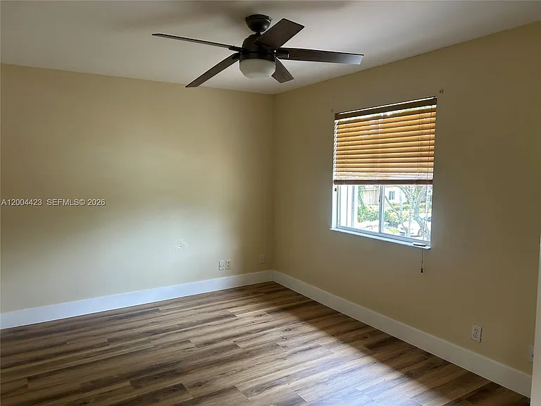 15851 SW 10th St #15851 — Photo 11
