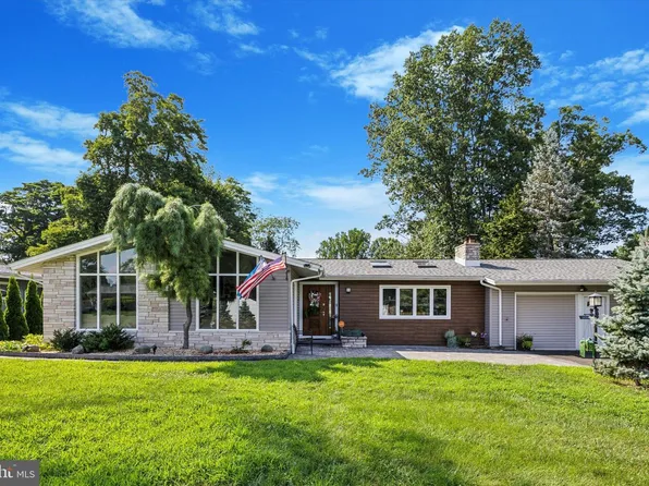 3 Eton Rd, Yardley, PA 19067