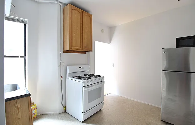 Rented by Julianna Realty Corp | media 21