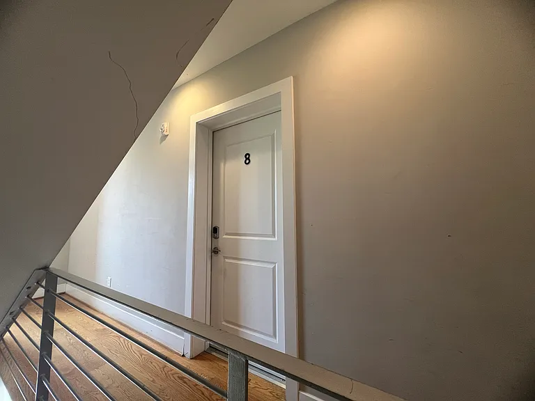 1209 G St SE #8 — Photo 33
