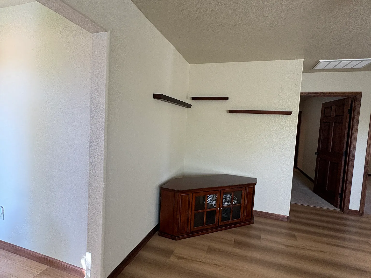 Burr Ave, Tehachapi — Photo 3