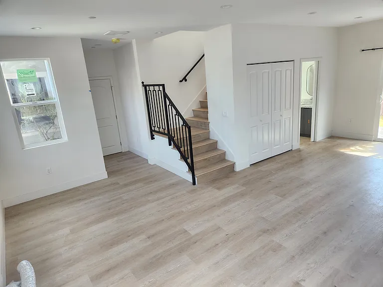 25344 Walnut St — Photo 4