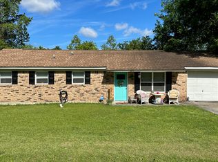 8836 Auburn Dr, North Charleston, SC 29406