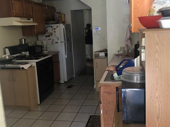 3rd image of 501 N Leamington Ave
