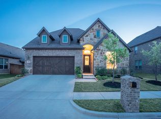450 Bentley Dr, Midlothian, TX 76065