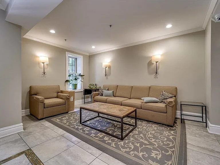 904 Jefferson St #2I — Photo 29