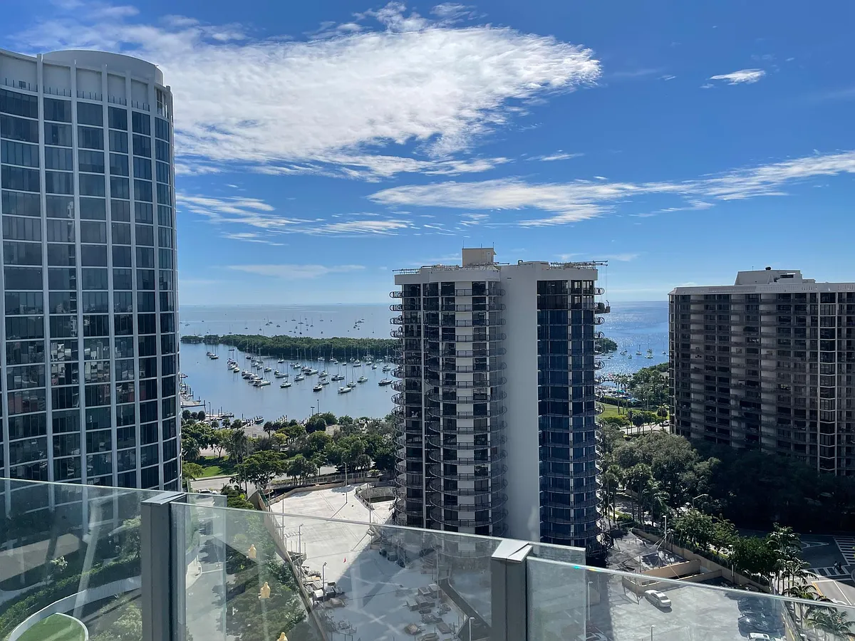 Building Photo - 2831 S Bayshore Dr #1601