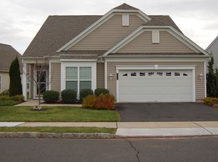 364 Windfall Ln, Somerset, NJ 08873