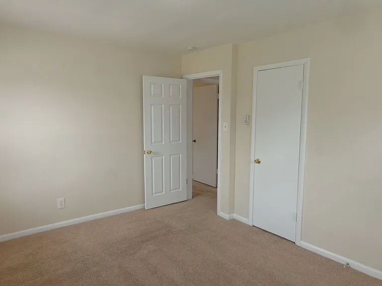 4638 Coronet Ave — Photo 13