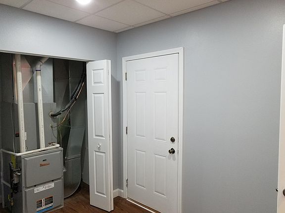 4th image of 1120 Gillette St