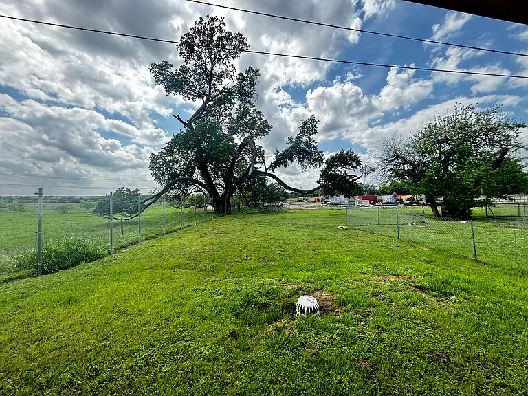 436 County Road 4616 — Photo 16