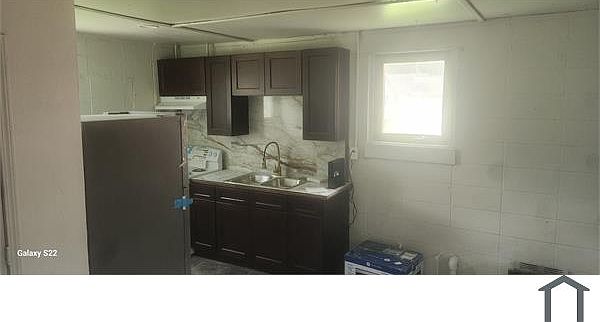 2nd image of 919 N Cawthon St
