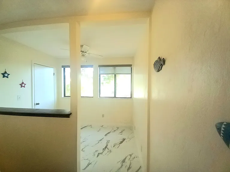 1304 Bender Ave — Photo 24