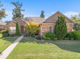 1300 Oak Glenn Pl, Bryant, AR 72022