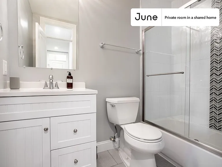 4419 3rd St NW #A — Photo 10