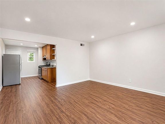 2nd image of 3203 E Point St #4