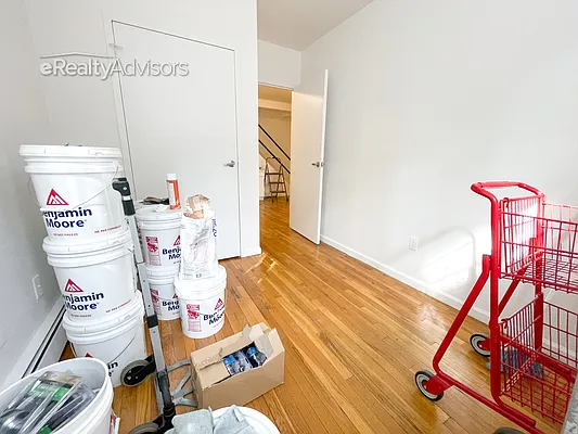 Rented by eRealty Advisors USA Inc | media 13