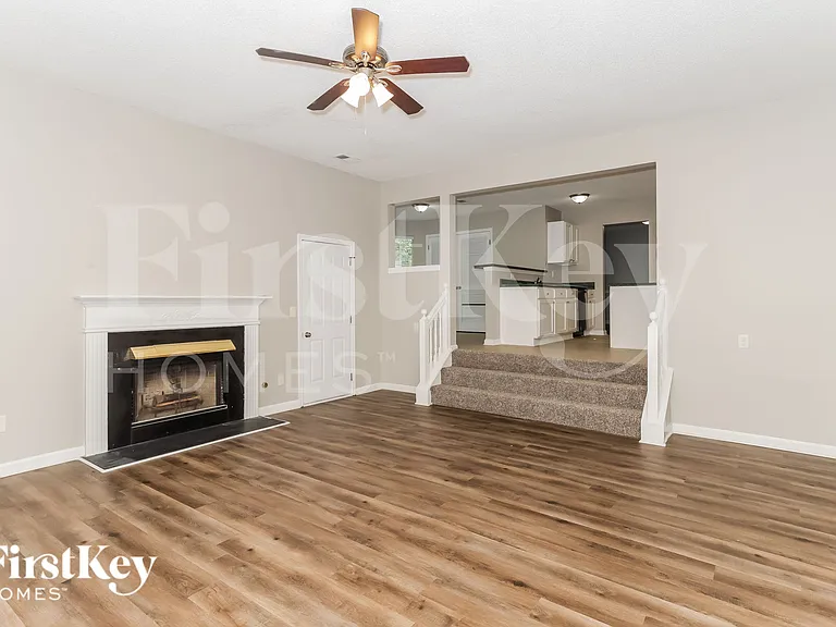 848 Asbury Trl — Photo 3