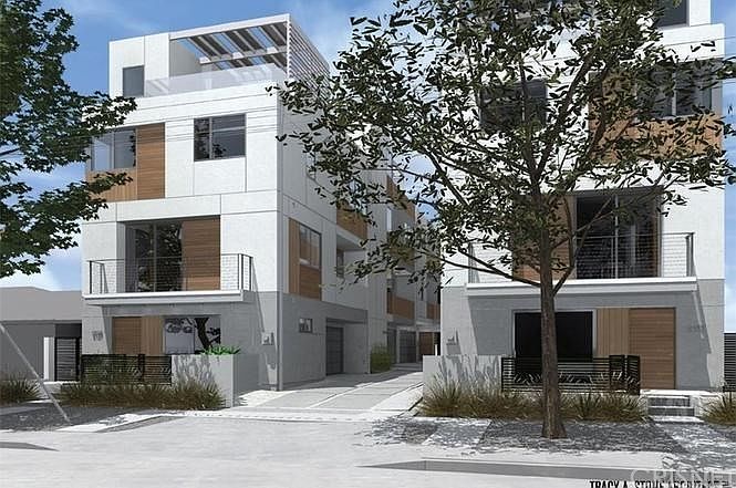 1st image of 12505 Sapphire Pl