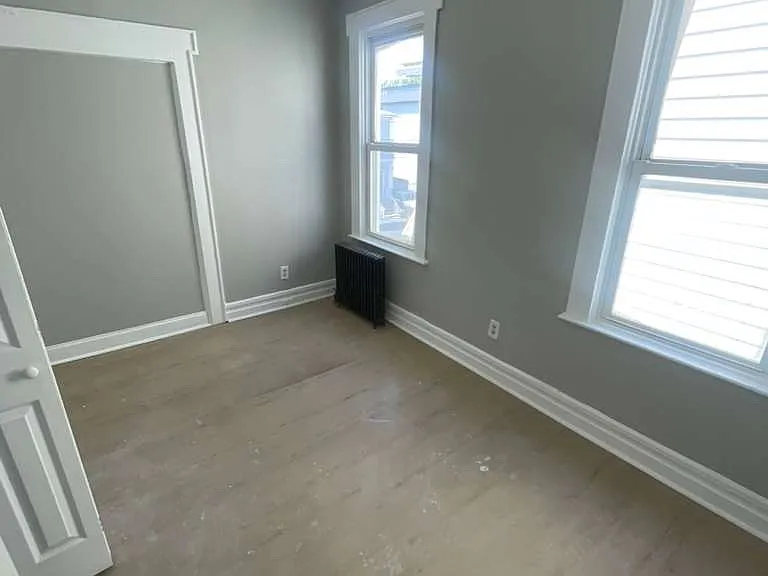 180 Columbia Ave #1F — Photo 6