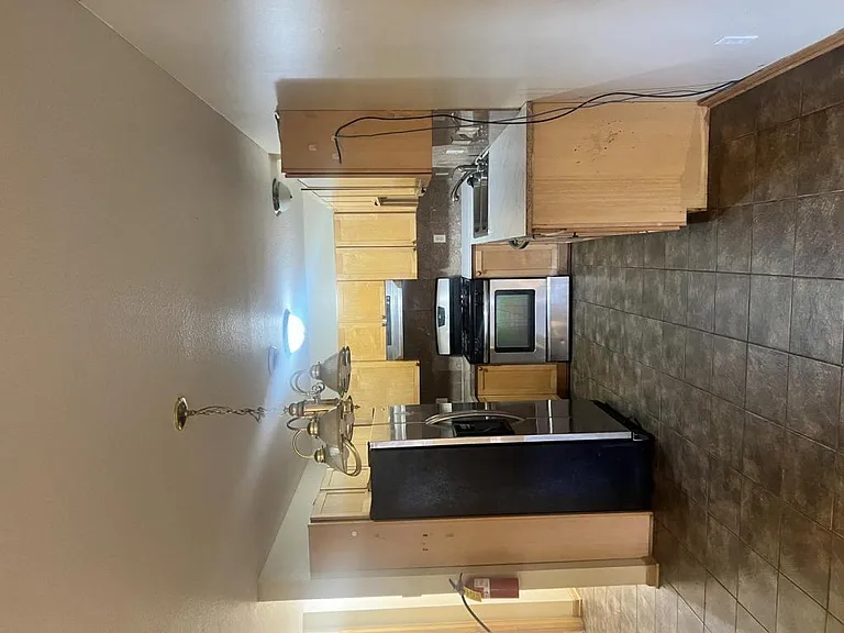 1599 Rice St — Photo 8