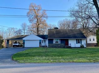 110 Pinecrest Ave, Dallas, PA 18612