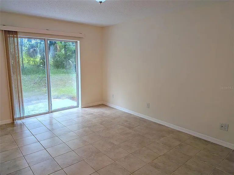 4522 Winding River Way — Photo 5