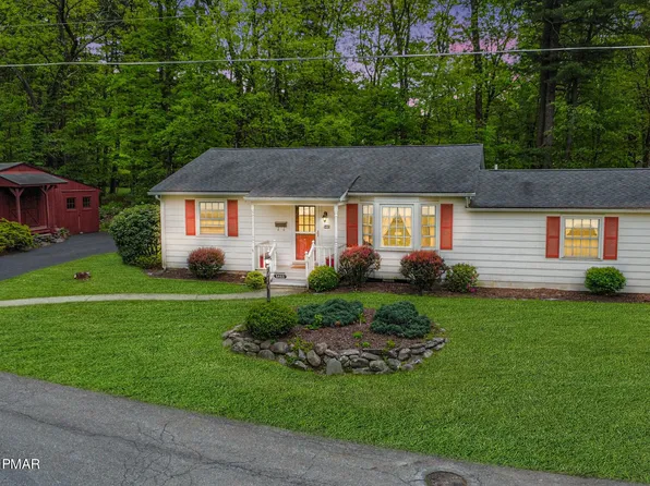 5465 Rabbit Foot Rd, East Stroudsburg, PA 18301
