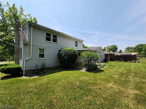 4th image of 404 Glendola Ave NW