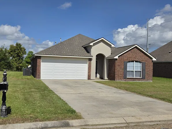 5353 Faulkner Dr, Darrow, LA 70725