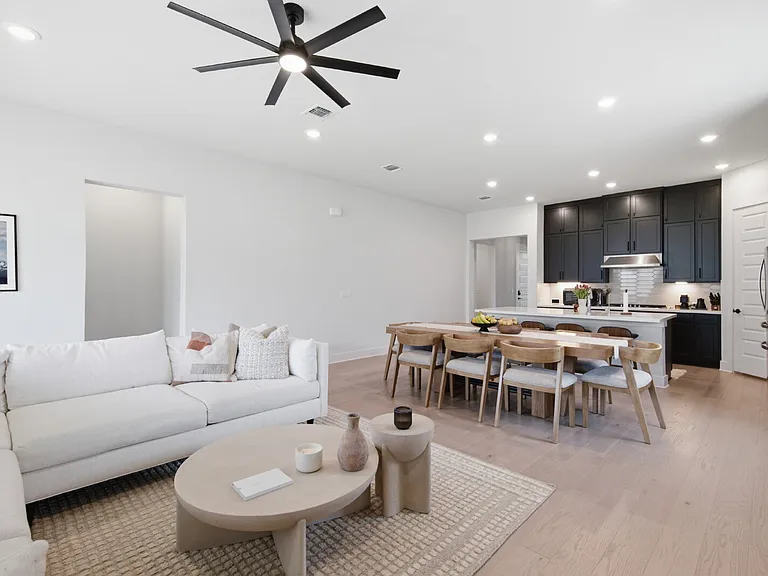 7712 Ellas Inlet Dr — Photo 16