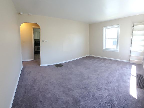3rd image of 12210 Brookfield Ave