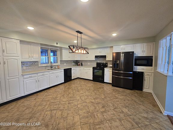 2nd image of 65 Johnson St