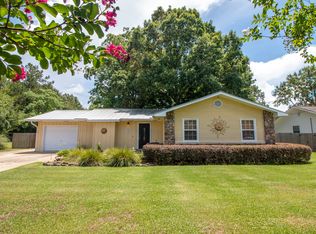 1921 Glasgow Dr, Dothan, AL 36301