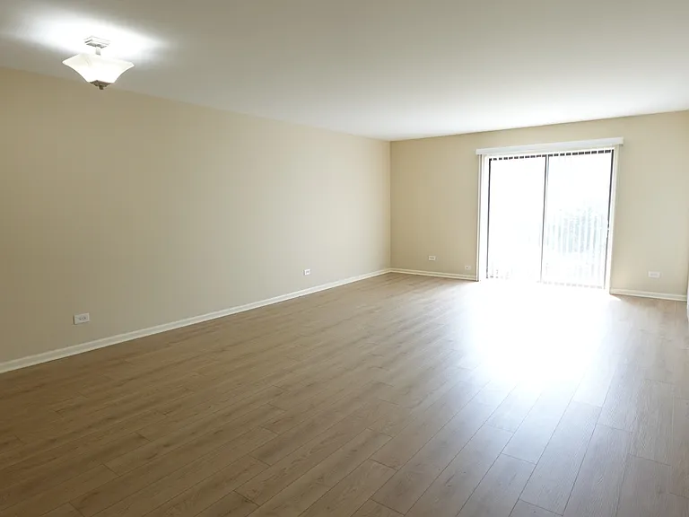 1265 N Sterling Ave #109 — Photo 4