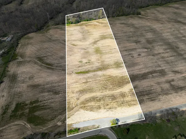 2 Legacy Estates Rd, Mooresville, IN 46158
