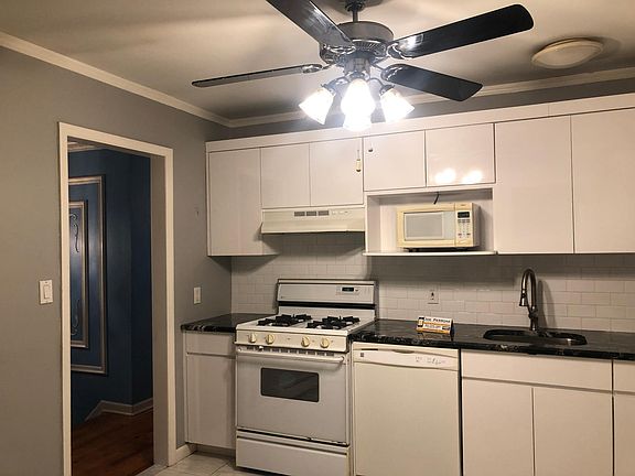 2nd image of 521 East Dr #1
