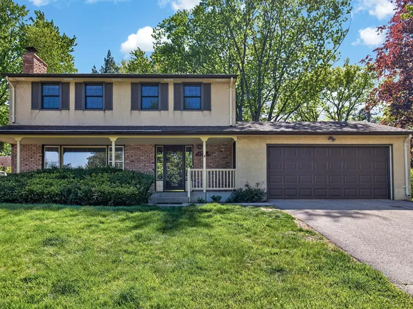 2431 Francis St, South Saint Paul, MN 55075
