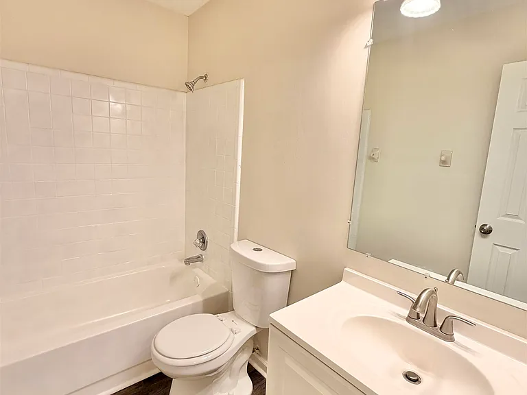 1693 Old Mill Stream Dr — Photo 19