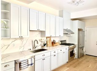 4 Card Aly, San Francisco, CA 94133